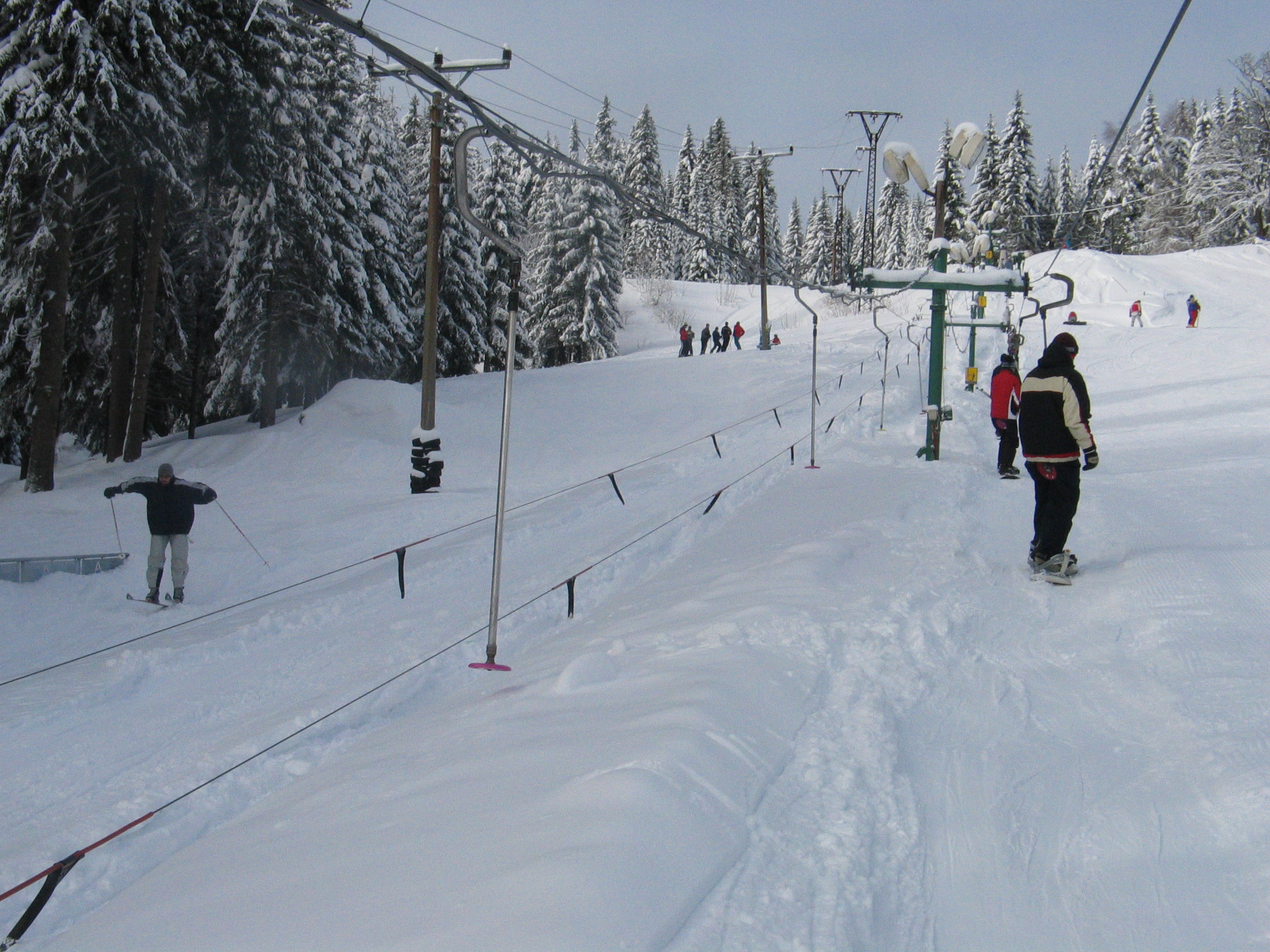 Katedra tělesné výchovy a sportu Základní zimní kurz Pernink